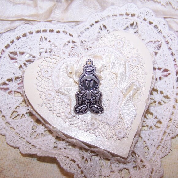 Sterling Silver Flat Charm - Warner Brothers Looney Tunes Marvin Martian - Picture 4 of 6